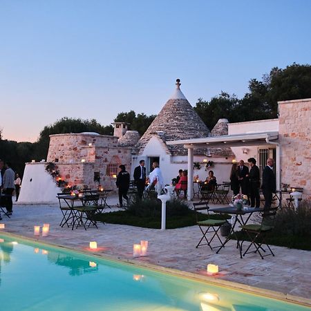 Relais Trulli Le Icone Bed & Breakfast ออสตูนี ภายนอก รูปภาพ